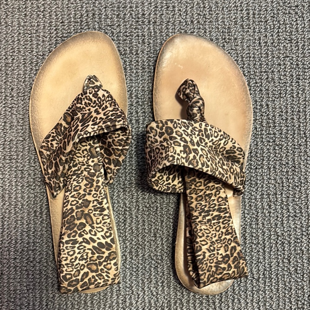 Blowfish Brown Sandals Flat Comfort Style
